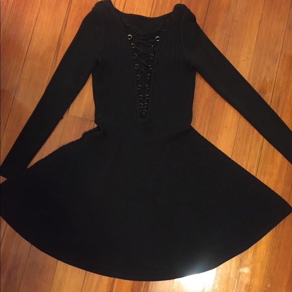 Topshop Size US 4, long sleeve cocktail dress - Picture 4 of 6